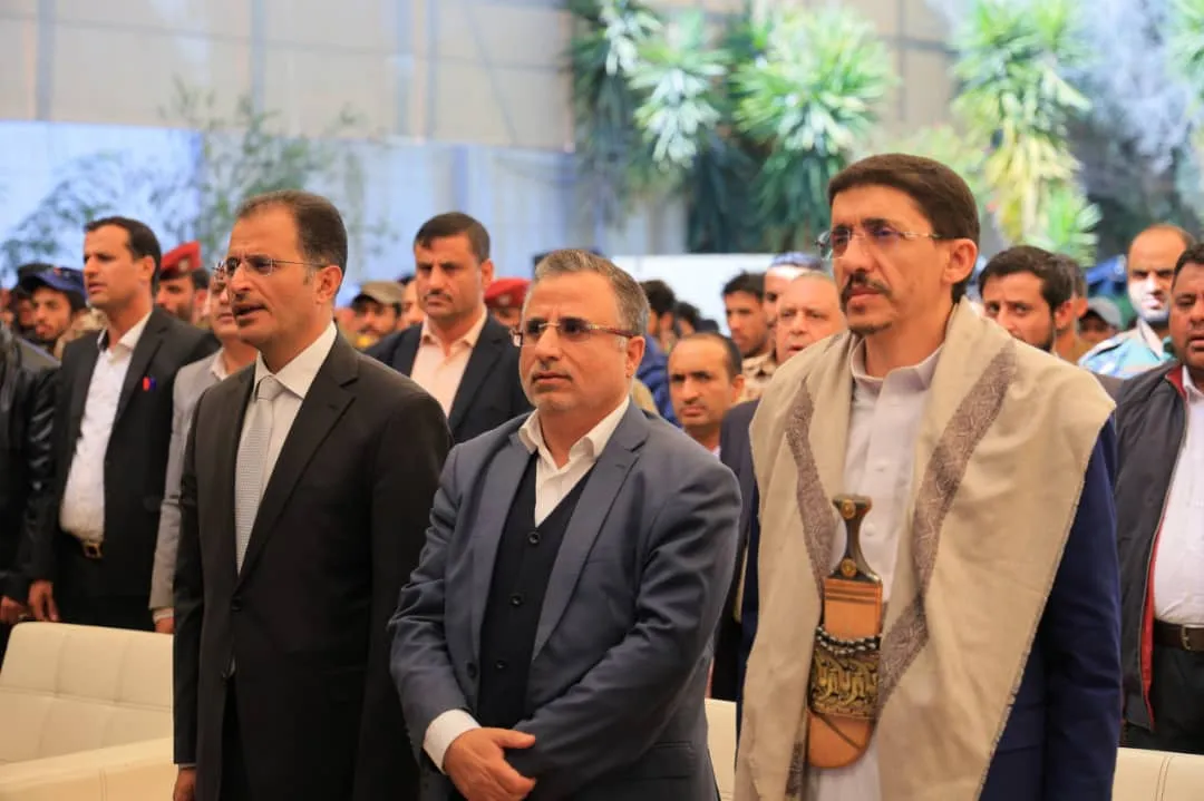 وزير التربية والتعليم يطّلع على التجهيزات الحديثة بكلية الهندسة ويشهد فعالية التميّز البحثي في الجامعة الإماراتية الدولية