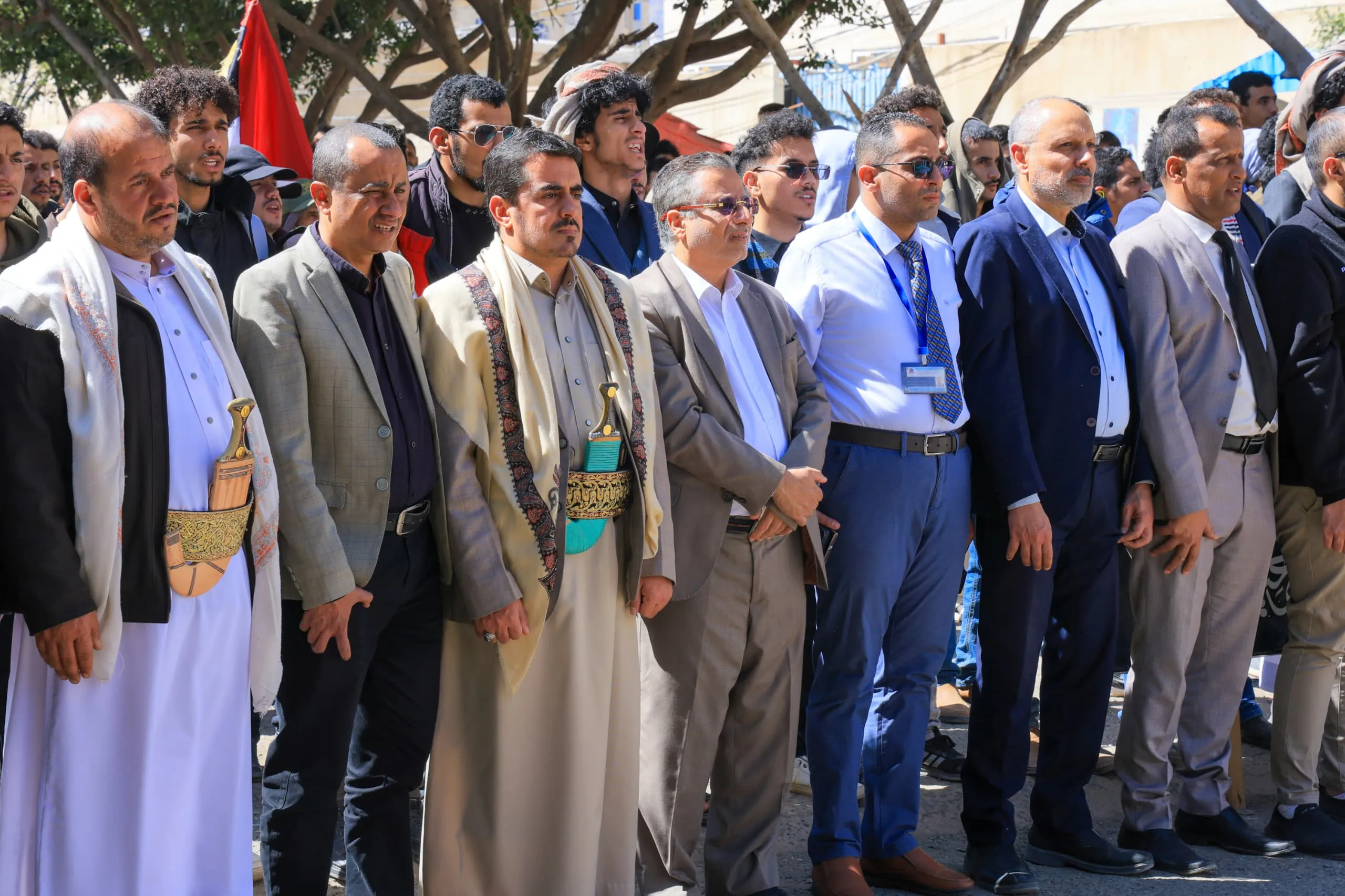 The Emirates International University organizes a massive solidarity rally with the Palestinian people under the slogan "Those who disbelieve wish that you would be negligent."