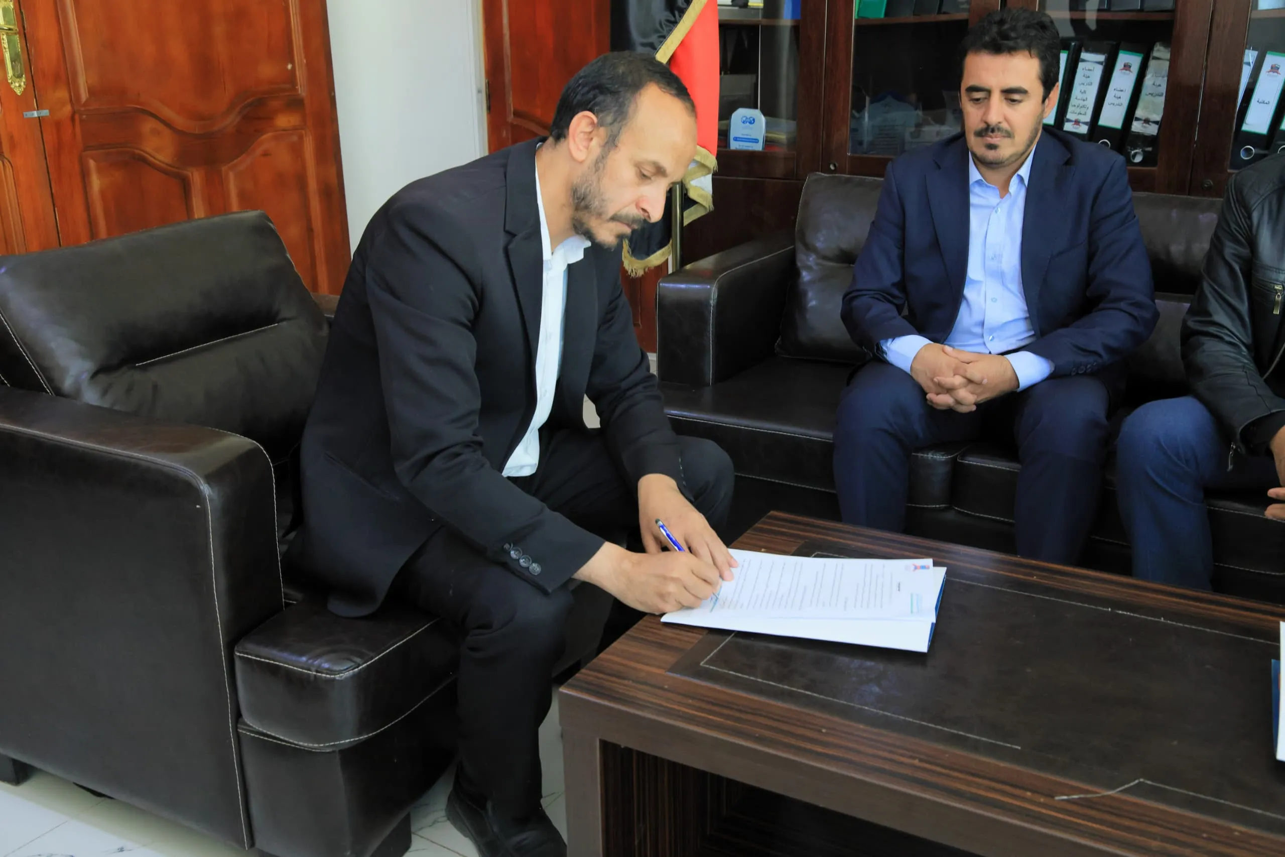 الجامعة الإماراتية الدولية توقّع عقد تعاون وشراكة لتوفير التأمين الصحي التكافلي لمنتسبيها