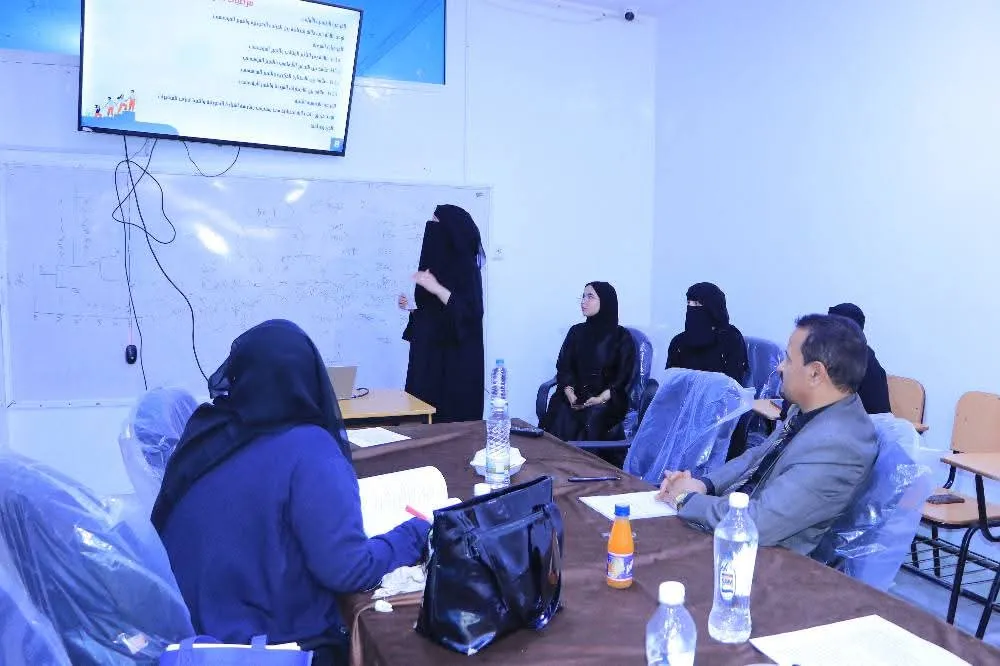 Discussion continues regarding graduation project and research plans at the College of Administrative and Financial Sciences.