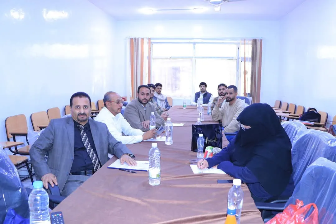 Discussion continues regarding graduation project and research plans at the College of Administrative and Financial Sciences.