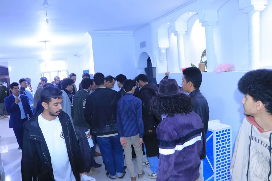 طلبة الهندسة المعمارية المستوى الأول يترجمون أسس التصميم إلى إبداعات معمارية في مناقشة مشاريعهم النهائية