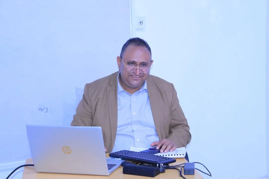 عمادة الدراسات العليا بالجامعة تدشّن أول مناقشة لخطط أبحاث الماجستير في إدارة الأعمال