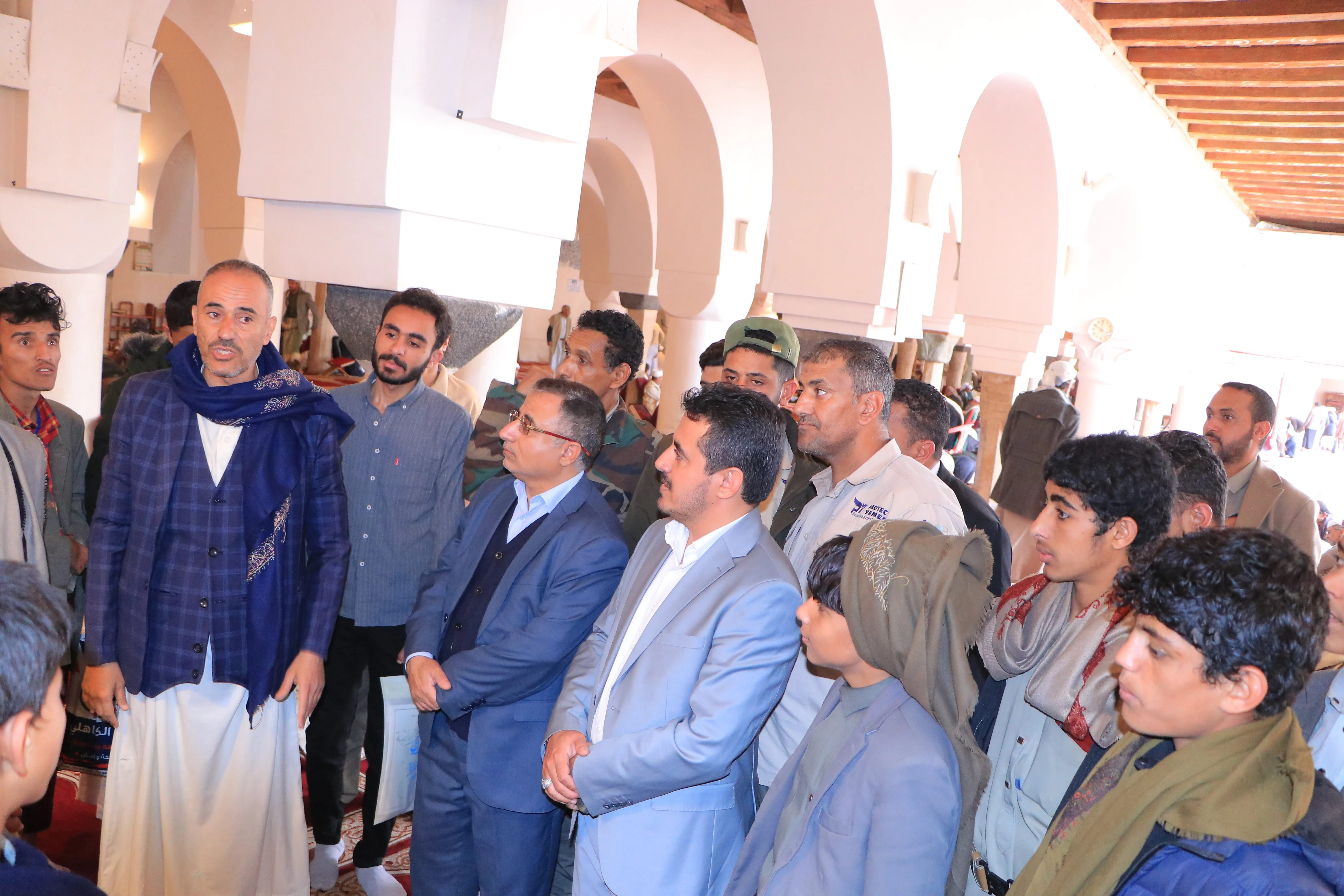 الجامعة الإماراتية تحيي ذكرى جمعة رجب بفعالية خطابية حاشدة وزيارة ميدانية للمعالم الإسلامية التاريخية في صنعاء