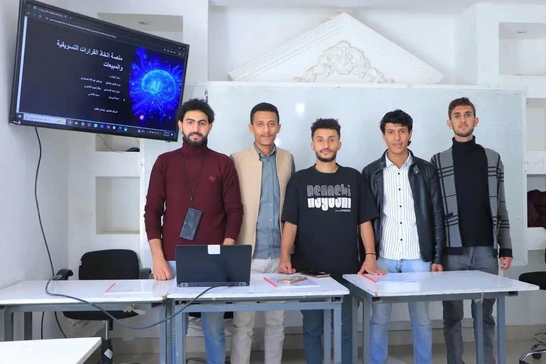 استمرار مناقشة خطط مشاريع التخرج بكلية الهندسة وتكنولوجيا المعلومات للعام الجامعي 1447ه‍