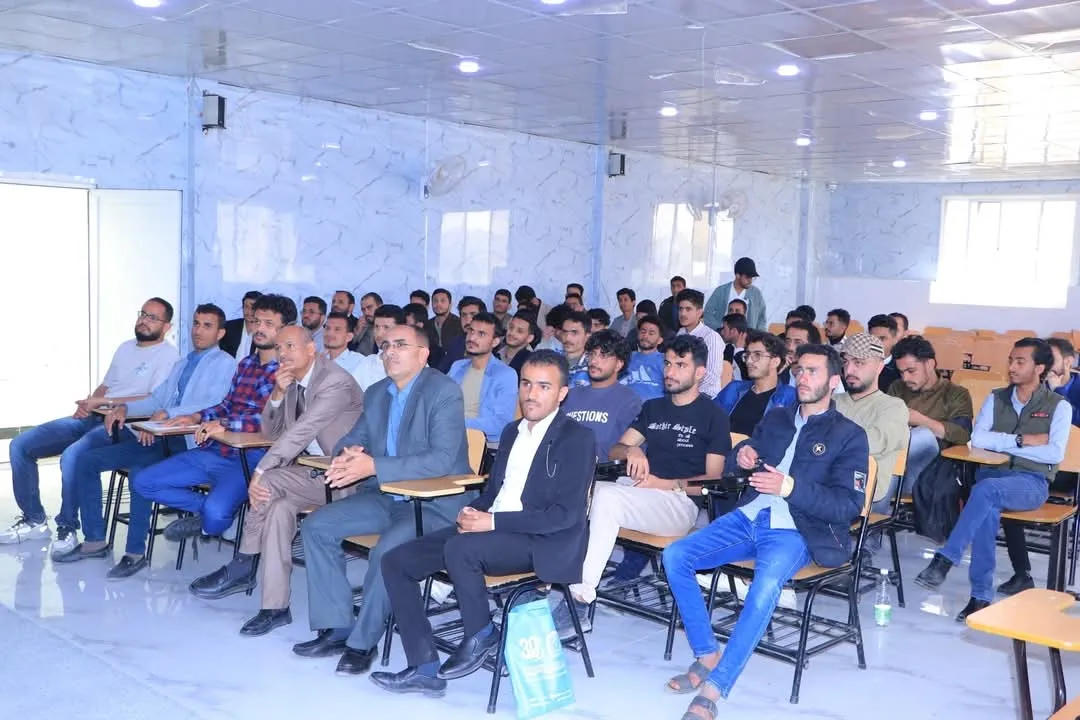 إختتام الدورة التدريبية النوعية في صناعة القرار الدوائي القائم على الأدلة والذكاء الإصطناعي لطلبة الصيدلة السريرية