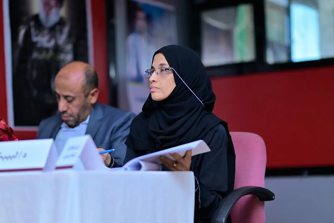 كلية الطب والعلوم الصحية تدشن الأيام العلمية لمناقشة مشاريع تخرج الدفعة الثامنة – قسم الطب البشري