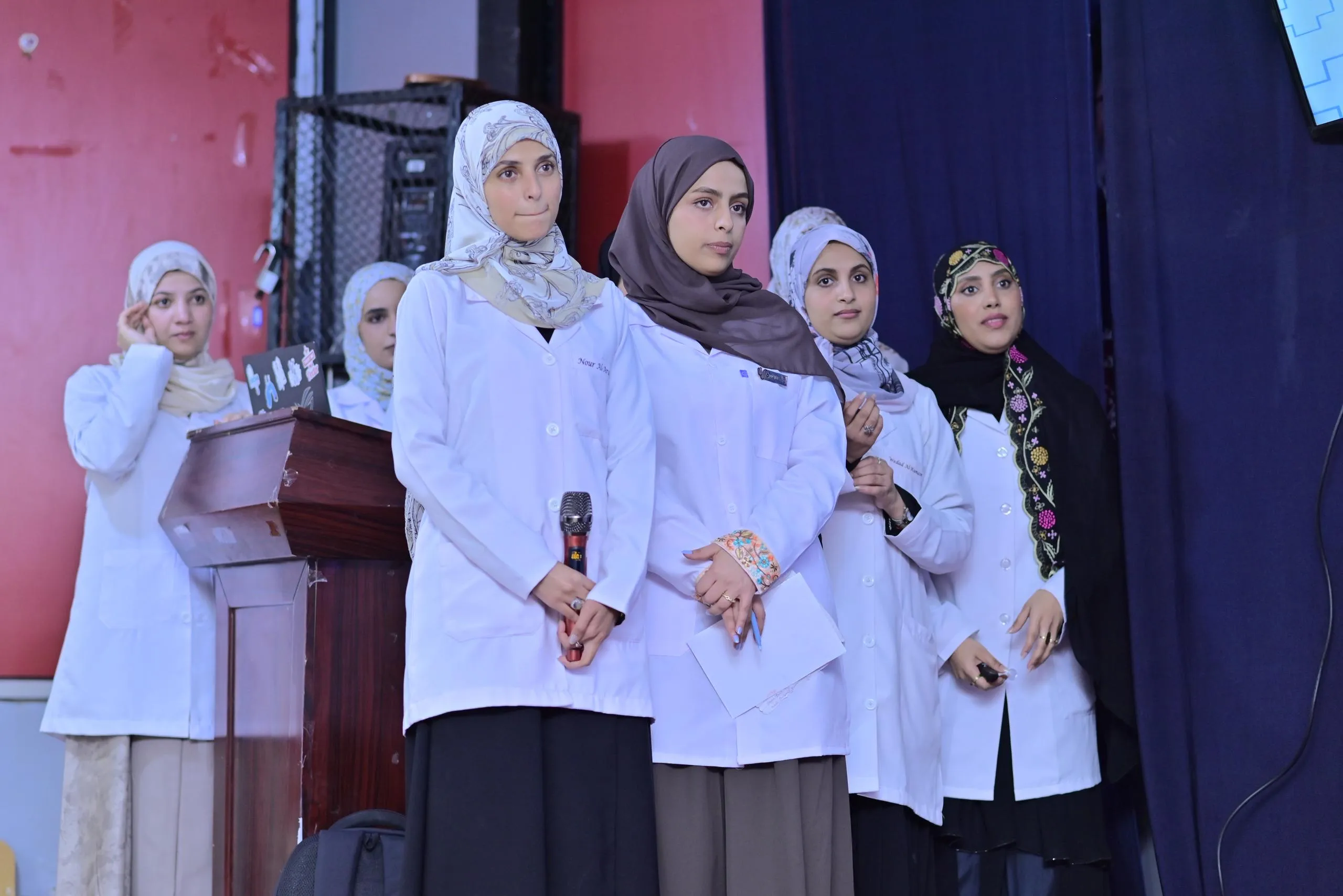 The scientific days concluded with the discussion of the graduation projects of the eighth batch of the Faculty of Medicine and Health Sciences – Department of Human Medicine.
