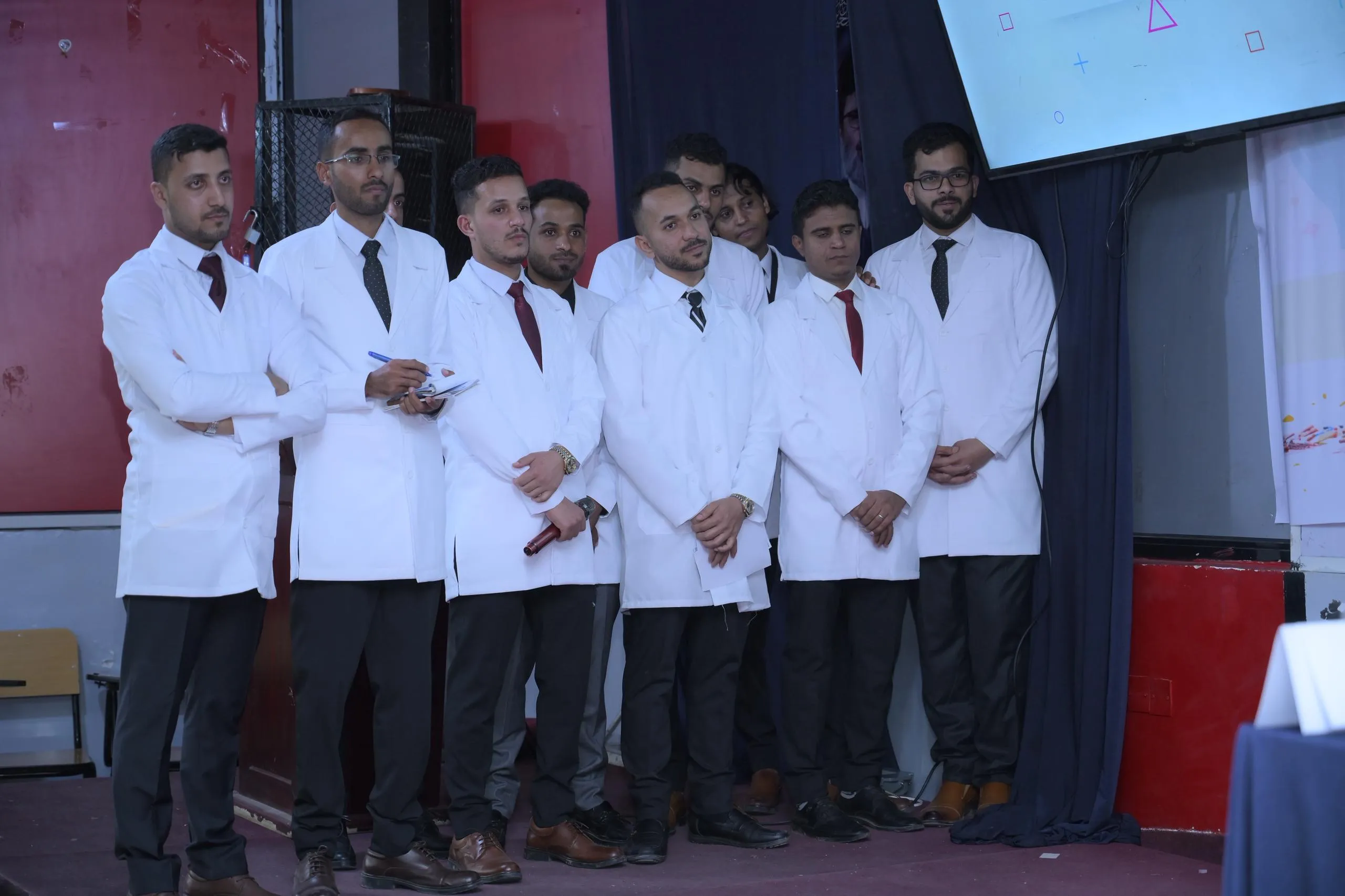 The scientific days concluded with the discussion of the graduation projects of the eighth batch of the Faculty of Medicine and Health Sciences – Department of Human Medicine.