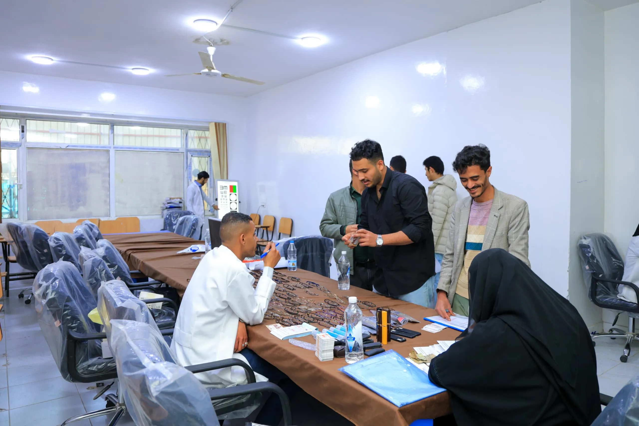 إطلاق المخيم المجاني الأول لصحة العيون في الجامعة الإماراتية بالتعاون مع مؤسسة خبراء ومستشارون