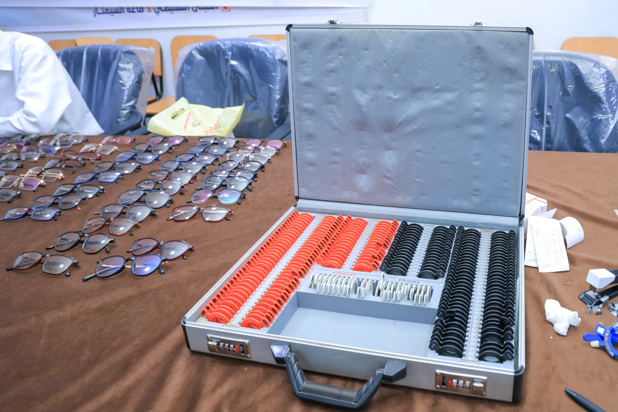 إطلاق المخيم المجاني الأول لصحة العيون في الجامعة الإماراتية بالتعاون مع مؤسسة خبراء ومستشارون