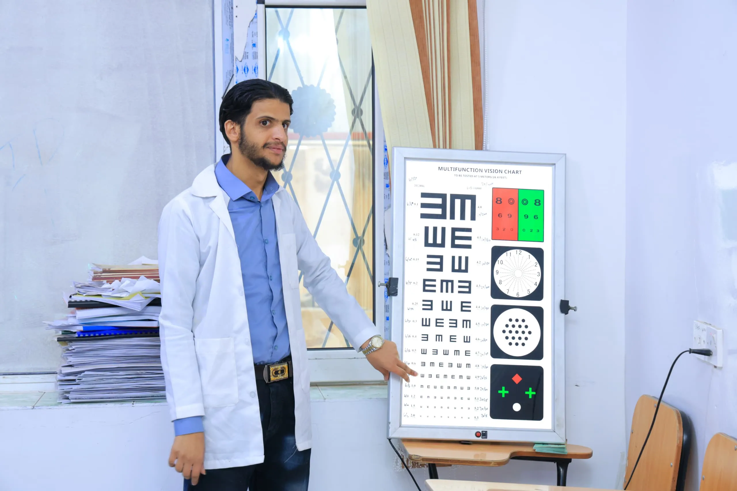 إطلاق المخيم المجاني الأول لصحة العيون في الجامعة الإماراتية بالتعاون مع مؤسسة خبراء ومستشارون