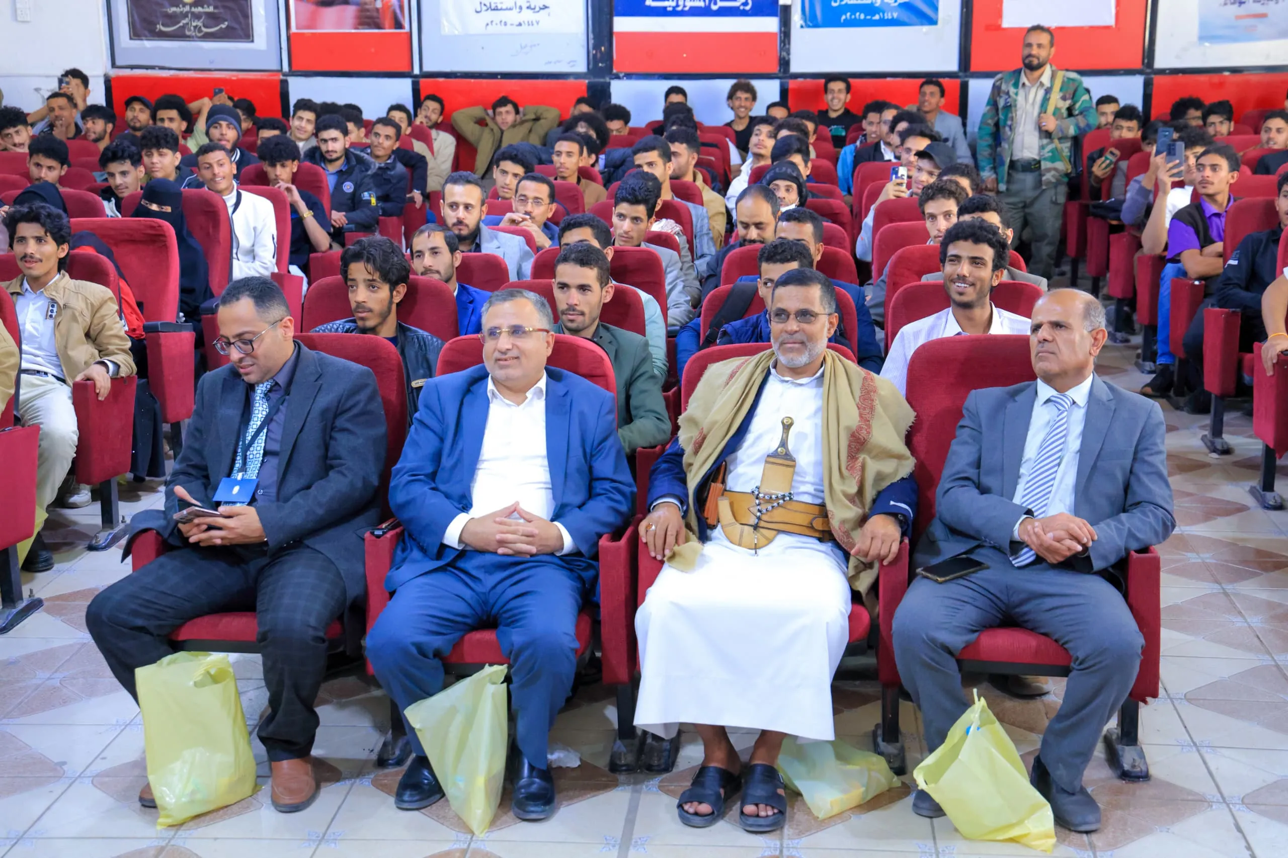 الجامعة الإماراتية الدولية تُحيي ذكرى استشهاد الرئيس القائد صالح علي الصماد بفعالية خطابية وثقافية موسّعة