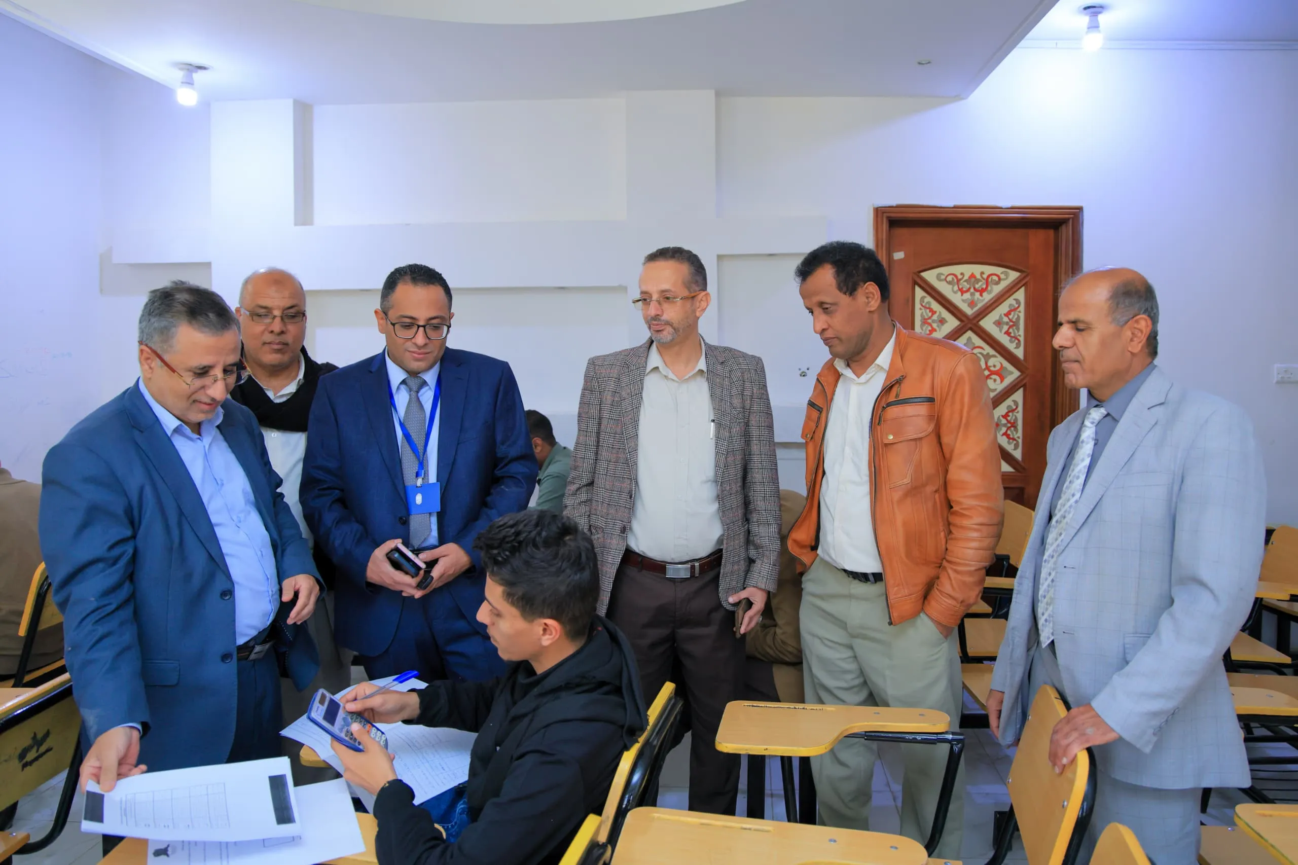 كلية الهندسة وتكنولوجيا المعلومات تدشّن الامتحانات النهائية للفصل الدراسي الثاني وسط أجواء أكاديمية منضبطة ومحفّزة