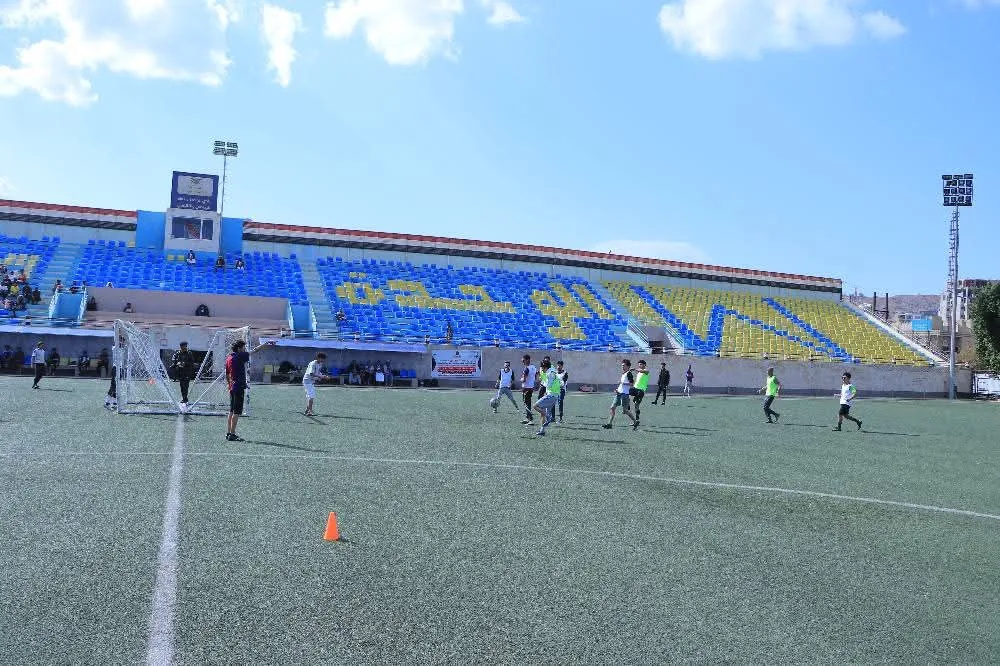 The Ramadan football league between university colleges was launched in a uniquely enthusiastic atmosphere.