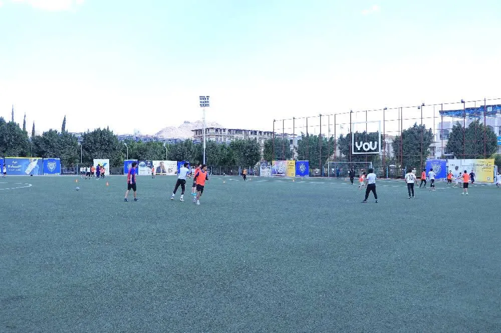 The Ramadan football league between university colleges was launched in a uniquely enthusiastic atmosphere.