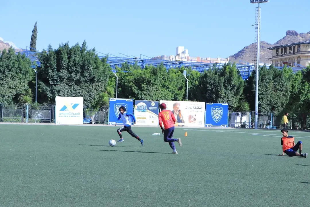 استكمال منافسات دور المجموعات في الدوري الرمضاني لكرة القدم بالجامعة الإماراتية الدولية.. وترقب لانطلاق ربع النهائي غداً