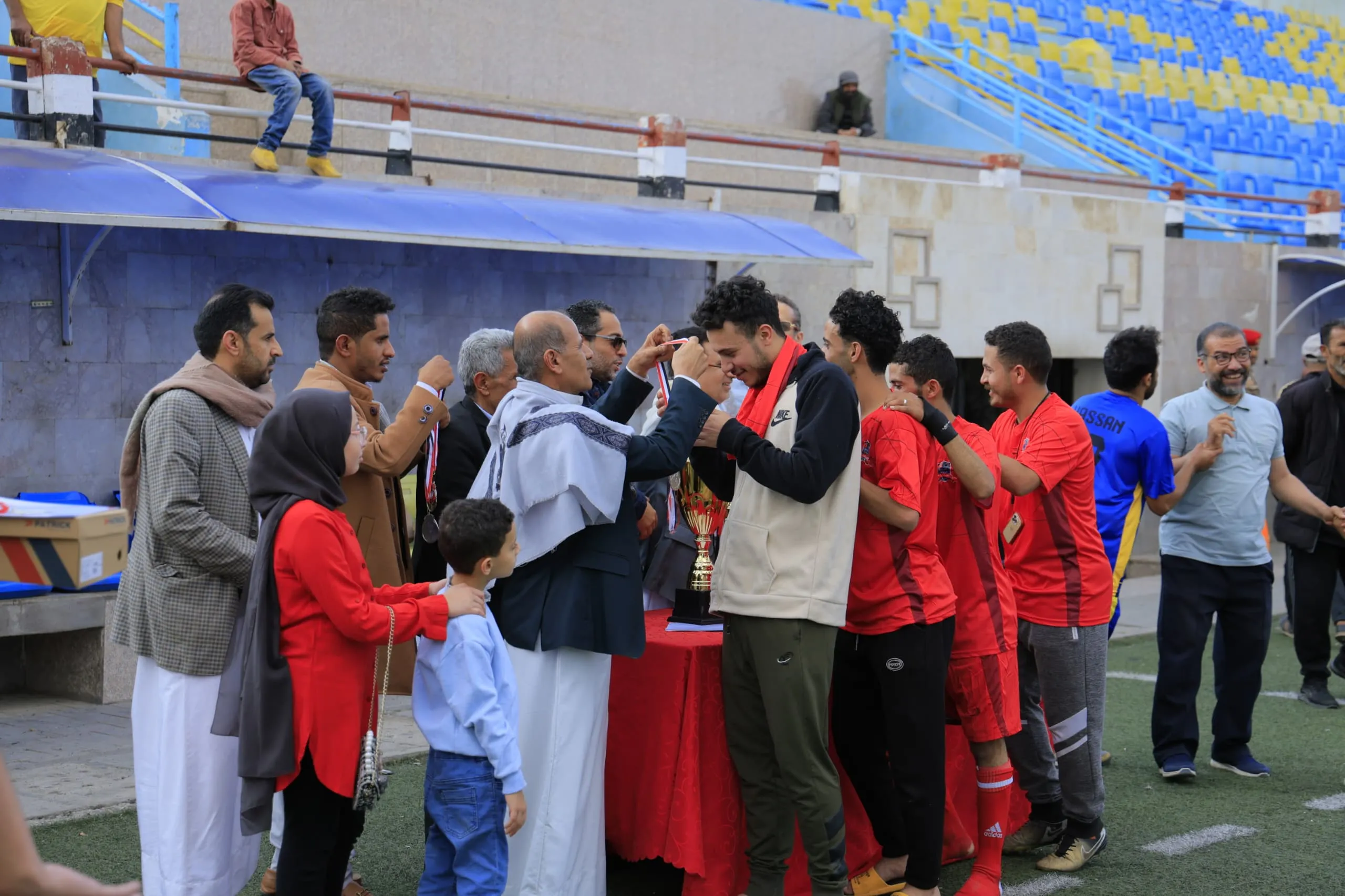 إختتام بطولة الدوري الرمضاني لكرة القدم بين كليات الجامعة بتتويج قسم العلوم المالية والمصرفية بطلاً للبطولة