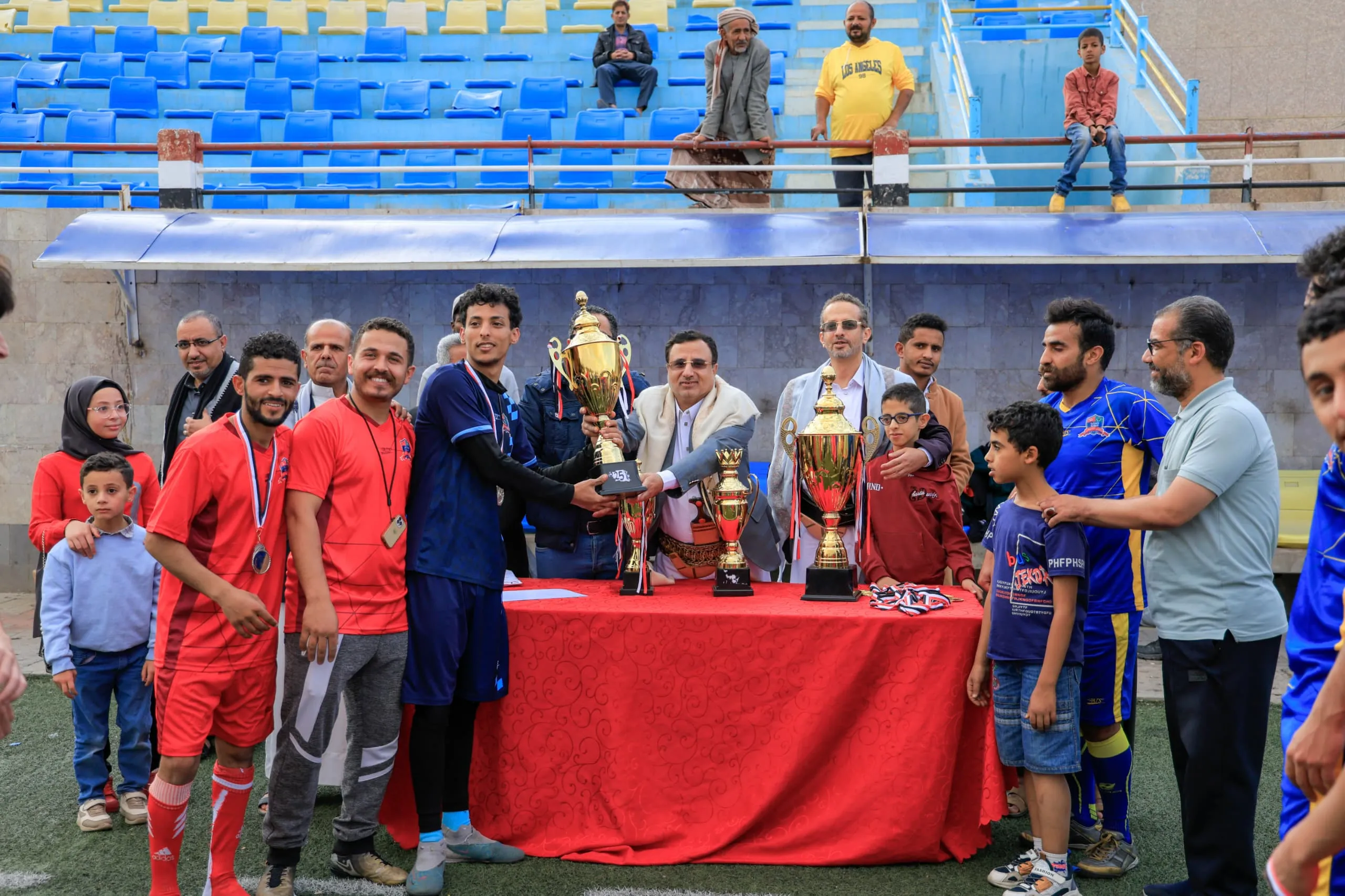 إختتام بطولة الدوري الرمضاني لكرة القدم بين كليات الجامعة بتتويج قسم العلوم المالية والمصرفية بطلاً للبطولة