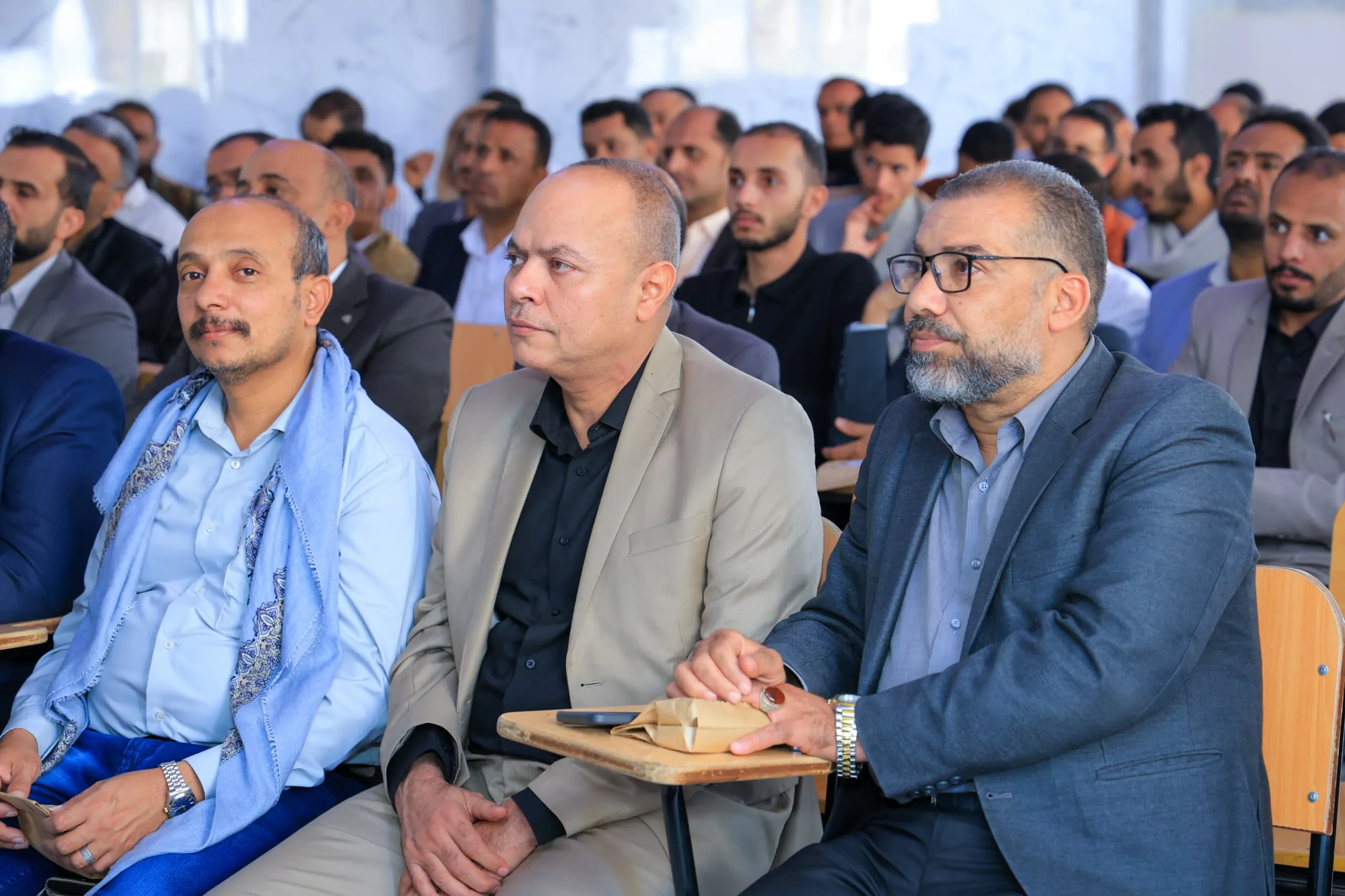 الجامعة الإماراتية تعقد لقاءً موسعاً لتبادل تهاني عيد الفطر وتستعرض استعداداتها للقبول والتسجيل