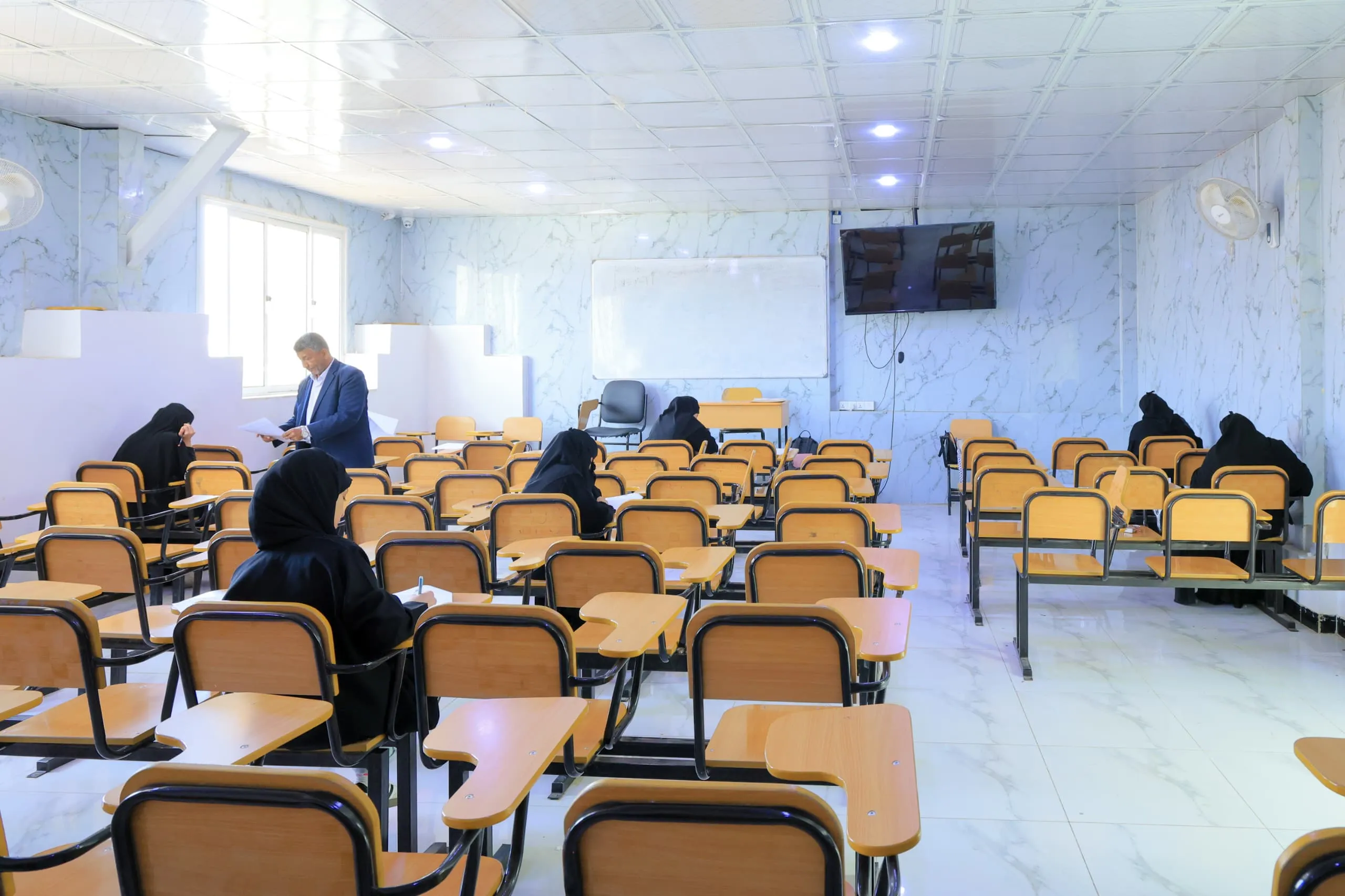 تدشين الإمتحانات النهائية للفصل الدراسي الثاني بكلية الطب والعلوم الصحية لطلبة المستويات الثاني فأعلى