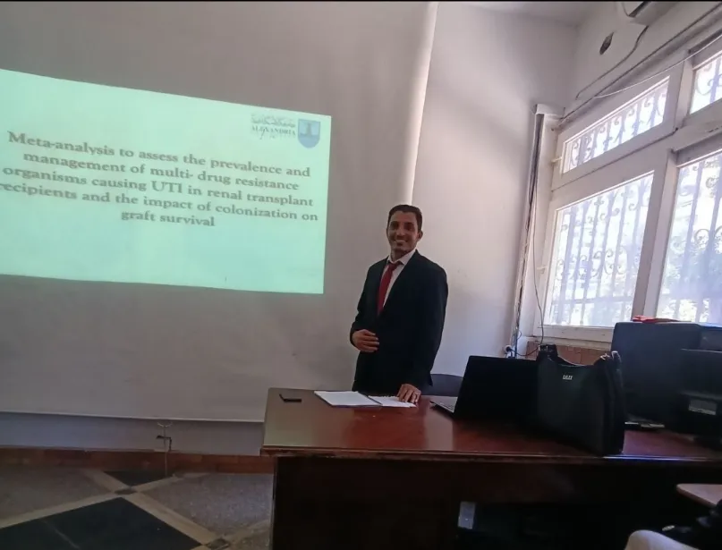 في إنجاز علمي متميز.. خريج الجامعة الإماراتية الدكتور حسن عكروت يحقق تفوقاً بحثياً في الصيدلة الإكلينيكية ويتوج بالماجستير من جامعة الإسكندرية المصرية