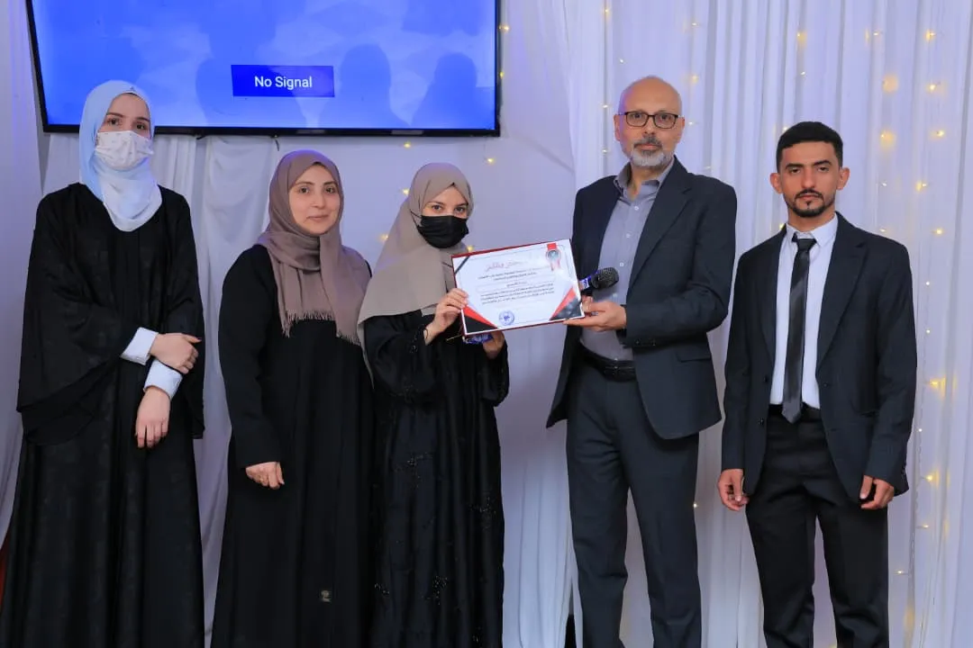 "أثر" تصنع الفرق.. طلبة طب الأسنان المستوى الخامس يحتفون بصنّاع رحلتهم التعليمية