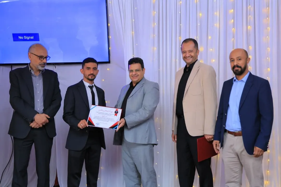 "أثر" تصنع الفرق.. طلبة طب الأسنان المستوى الخامس يحتفون بصنّاع رحلتهم التعليمية