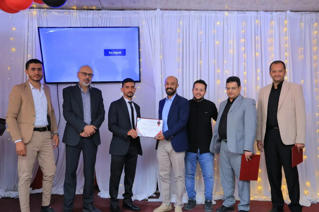 "أثر" تصنع الفرق.. طلبة طب الأسنان المستوى الخامس يحتفون بصنّاع رحلتهم التعليمية