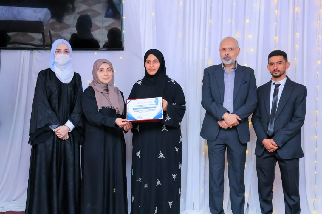 "أثر" تصنع الفرق.. طلبة طب الأسنان المستوى الخامس يحتفون بصنّاع رحلتهم التعليمية