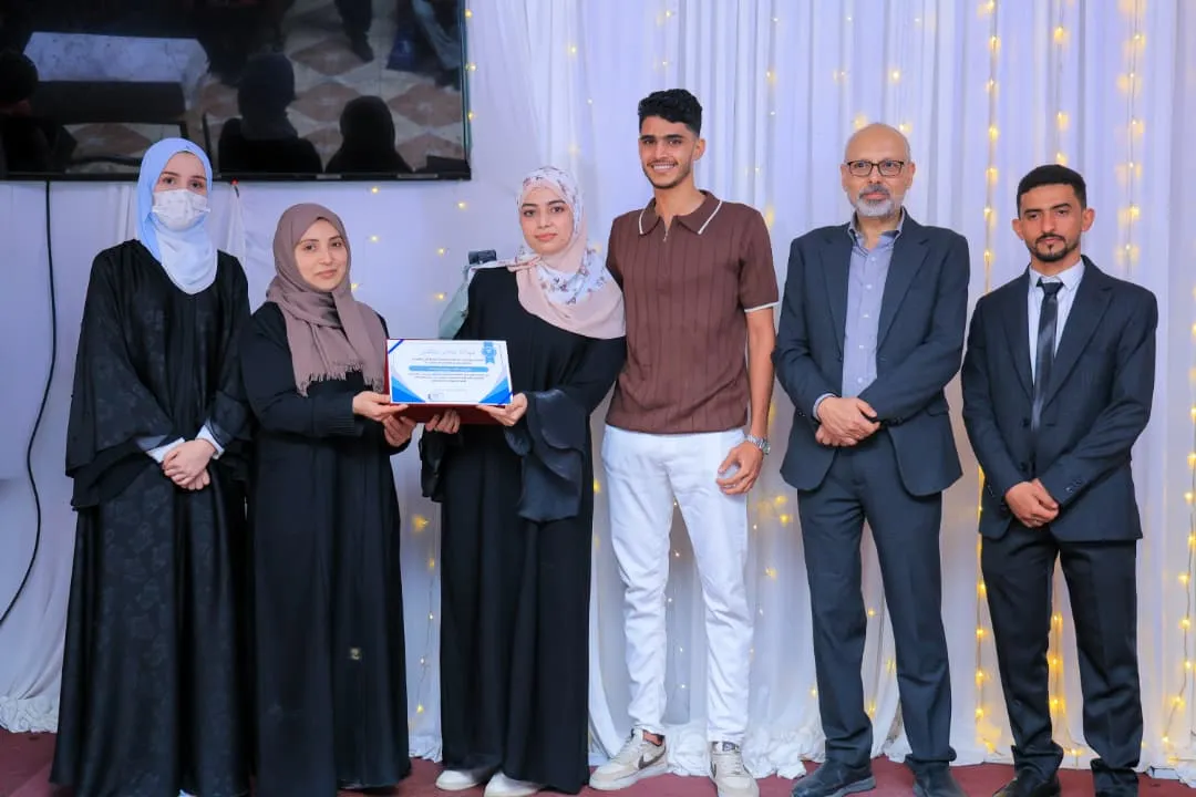 "أثر" تصنع الفرق.. طلبة طب الأسنان المستوى الخامس يحتفون بصنّاع رحلتهم التعليمية