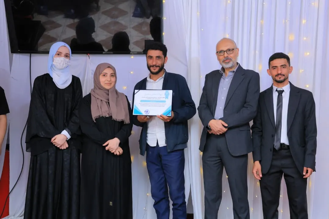 "أثر" تصنع الفرق.. طلبة طب الأسنان المستوى الخامس يحتفون بصنّاع رحلتهم التعليمية