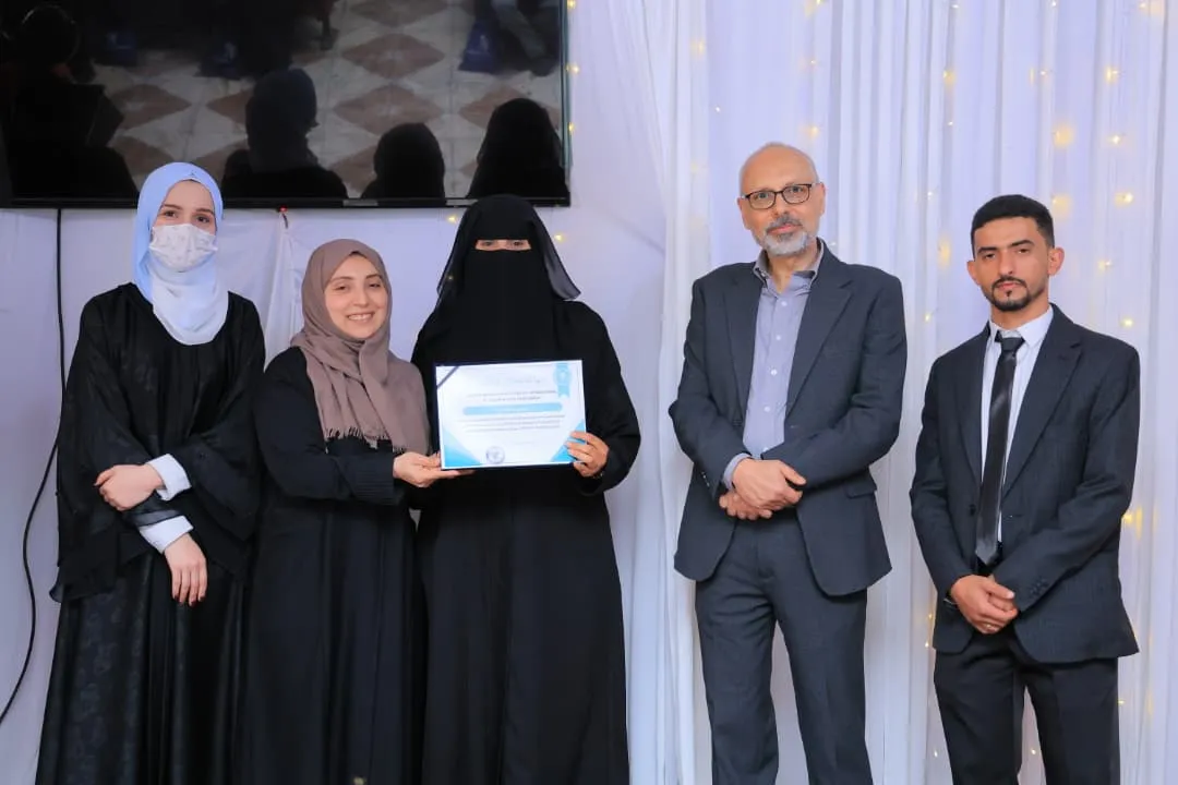 "أثر" تصنع الفرق.. طلبة طب الأسنان المستوى الخامس يحتفون بصنّاع رحلتهم التعليمية