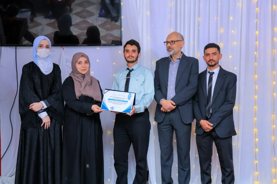 "أثر" تصنع الفرق.. طلبة طب الأسنان المستوى الخامس يحتفون بصنّاع رحلتهم التعليمية