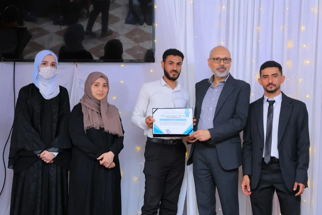 "أثر" تصنع الفرق.. طلبة طب الأسنان المستوى الخامس يحتفون بصنّاع رحلتهم التعليمية