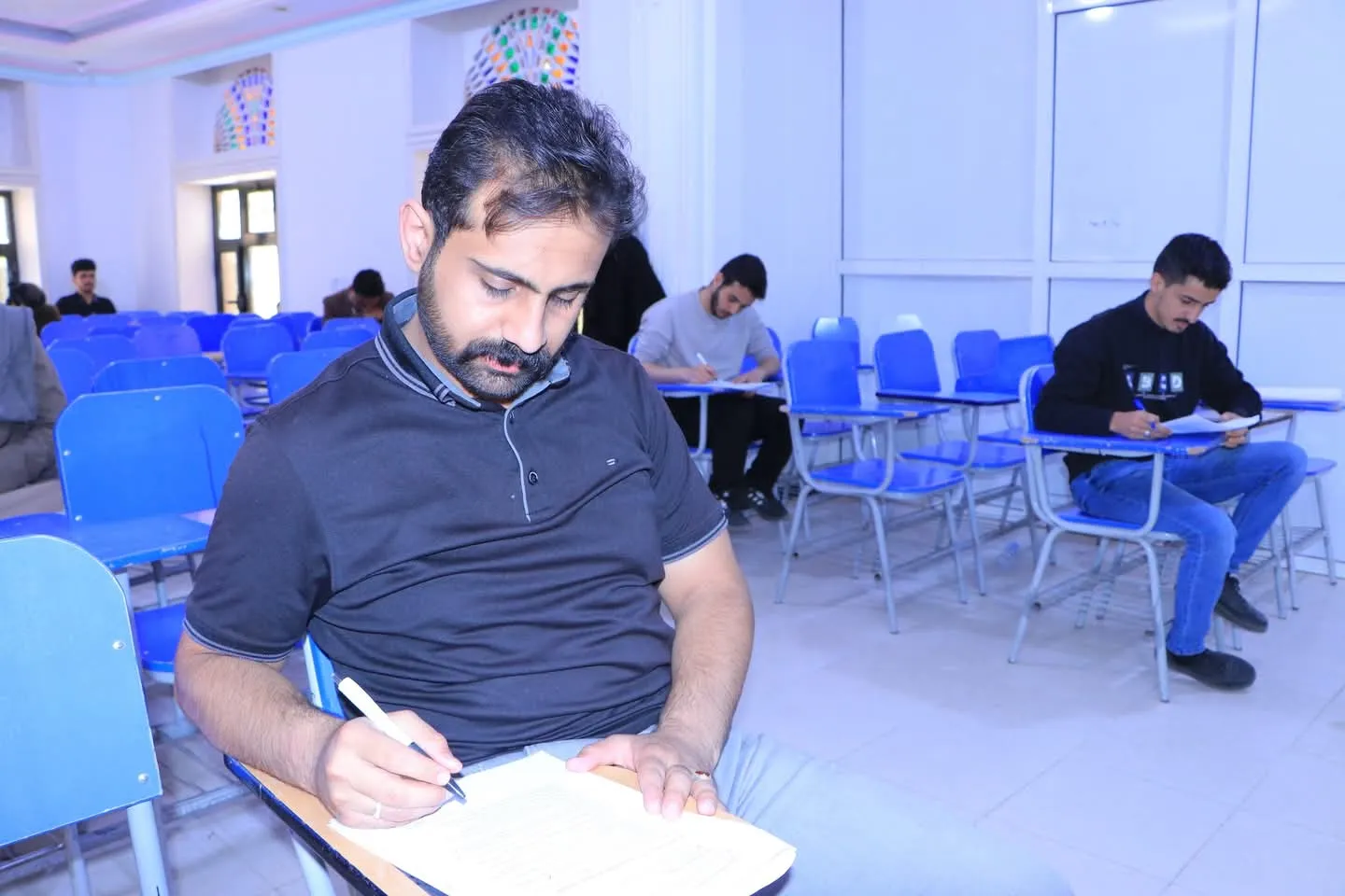 A confident start to exams at the College of Dentistry... University leadership launches second semester exams for levels two and above