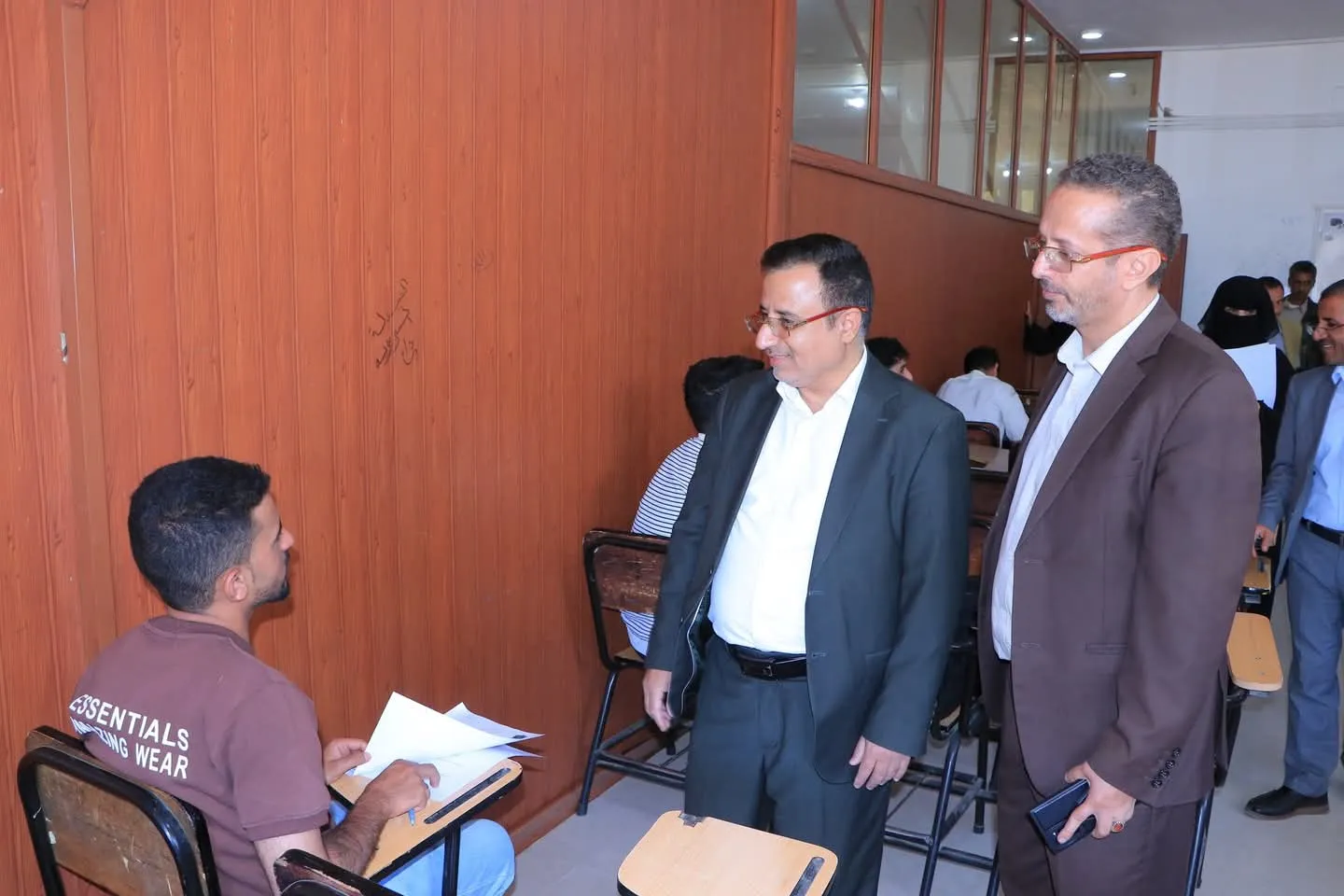 A confident start to exams at the College of Dentistry... University leadership launches second semester exams for levels two and above