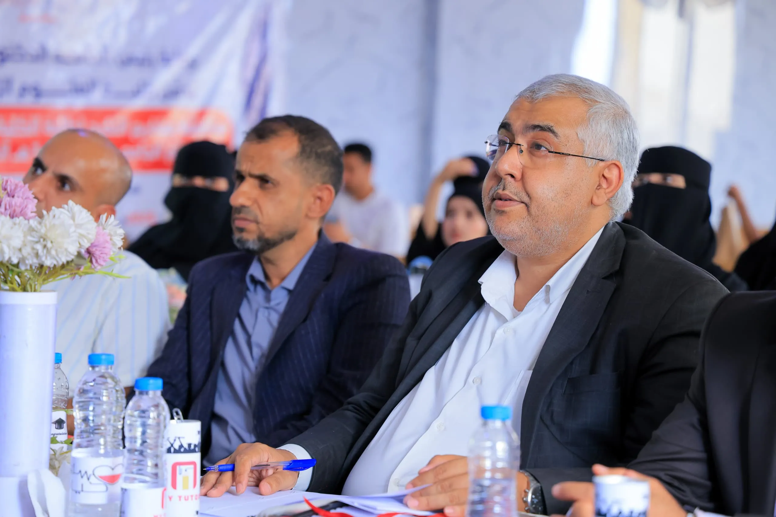 هنا يُصنع المستقبل.. تدشين مناقشات مشاريع التخرج بكلية العلوم الإدارية والمالية للعام الجامعي 2025-2026م