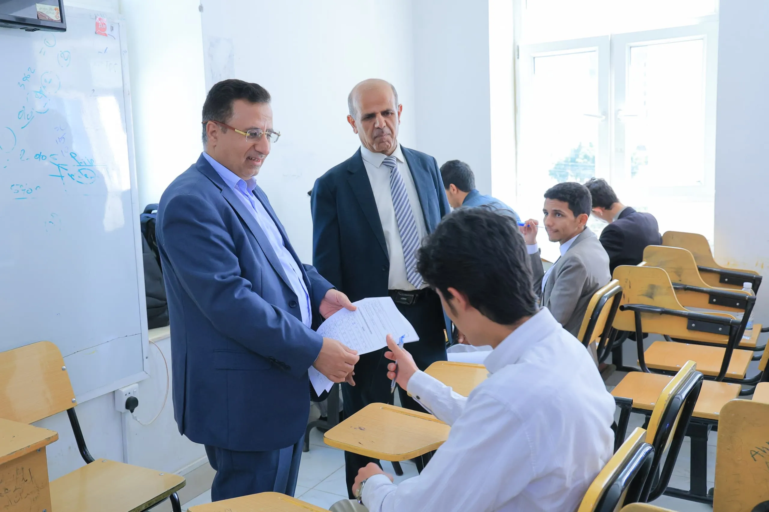 بداية جادة نحو التميُّز.. انطلاق الإمتحانات النهائية للفصل الثاني لطلبة المستوى الأول بكلية الهندسة