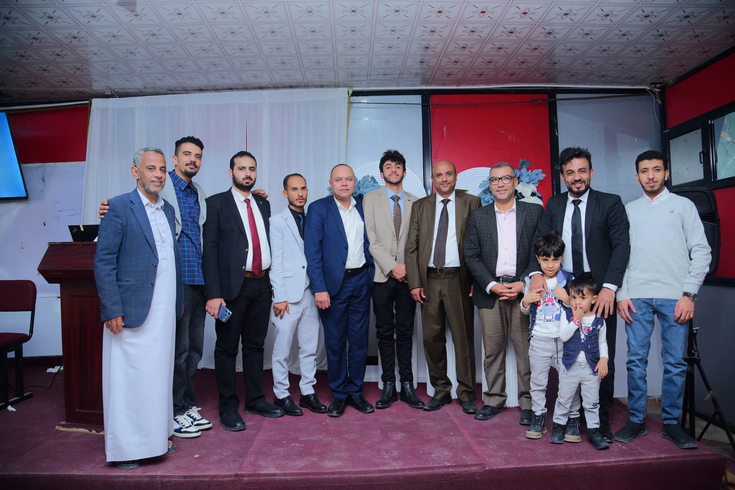 القيادة الذكية تصنع الاستدامة.. مشروع تخرج نوعي لطلبة من قسم إدارة الأعمال الدولية