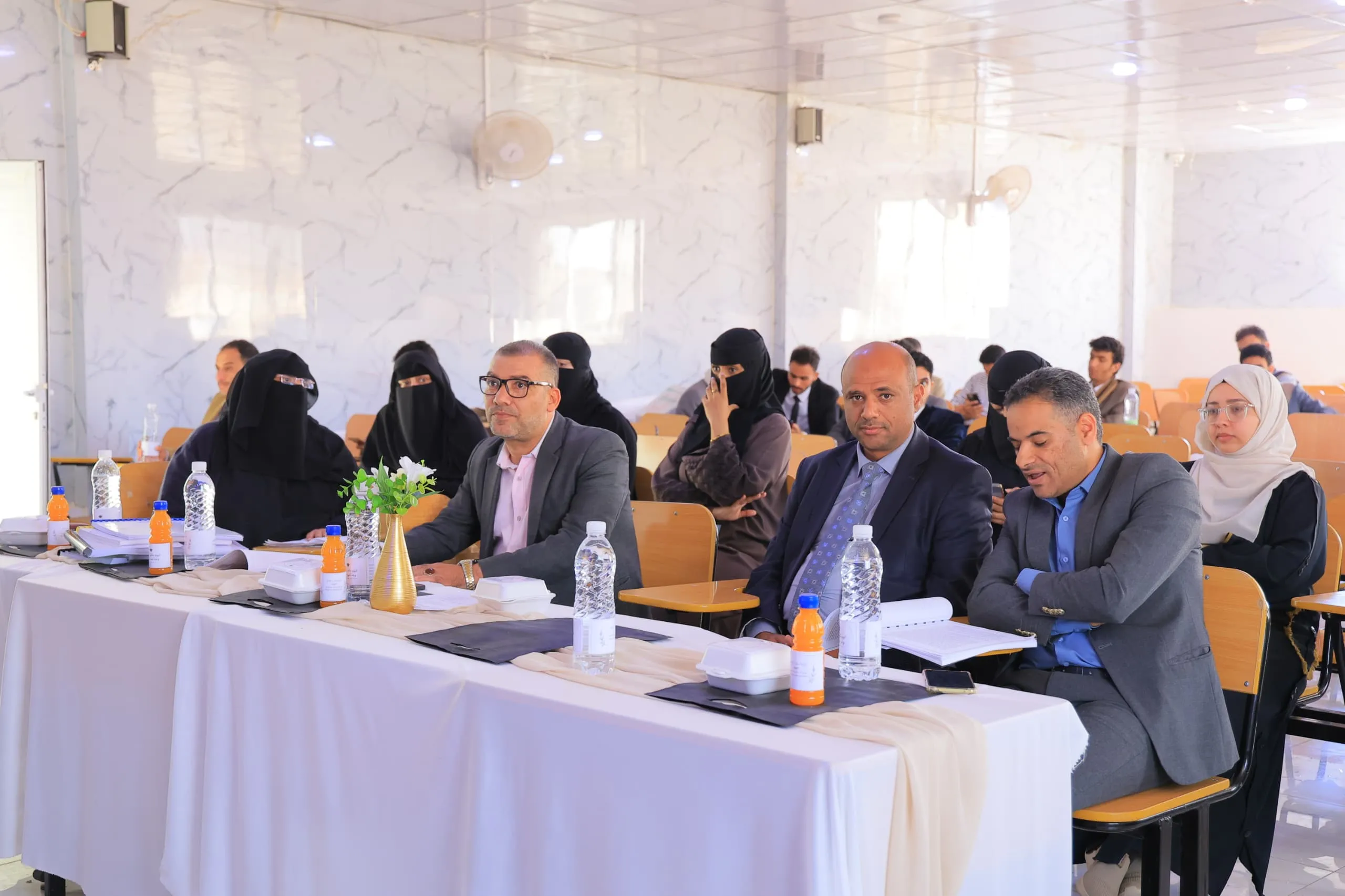التسويق الريادي.. من قاعات الدراسة إلى بناء السمعة المؤسسية: مشروع نوعي لطلبة من قسم إدارة الأعمال