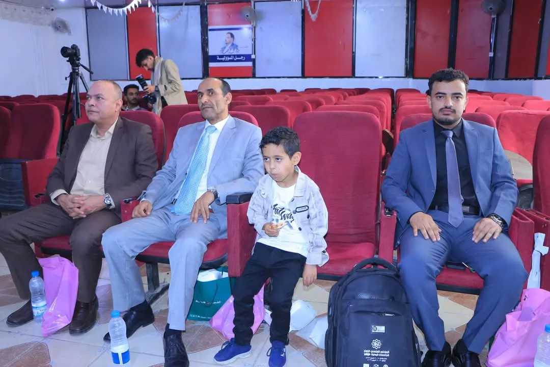 في مشهد أكاديمي يعكس ملامح المستقبل.. طلبة المحاسبة يناقشون أثر الذكاء الاصطناعي على مهنتهم