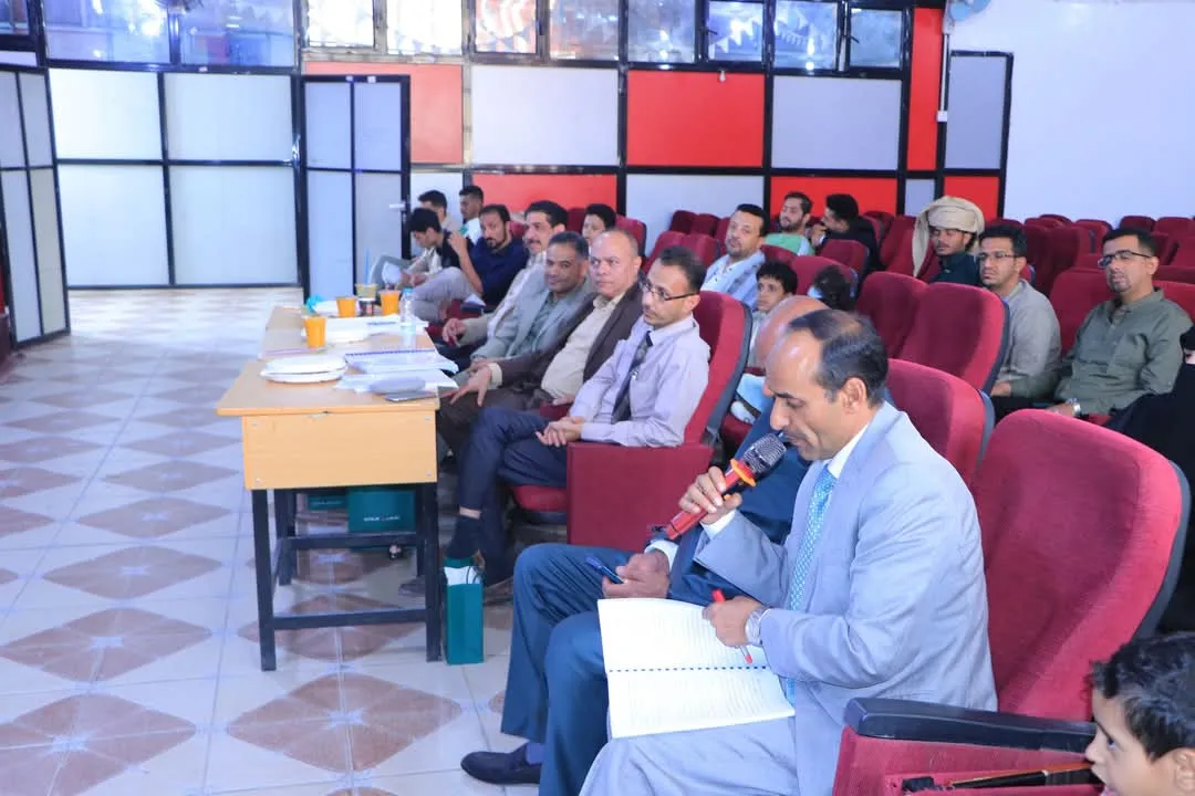 في مشهد أكاديمي يعكس ملامح المستقبل.. طلبة المحاسبة يناقشون أثر الذكاء الاصطناعي على مهنتهم