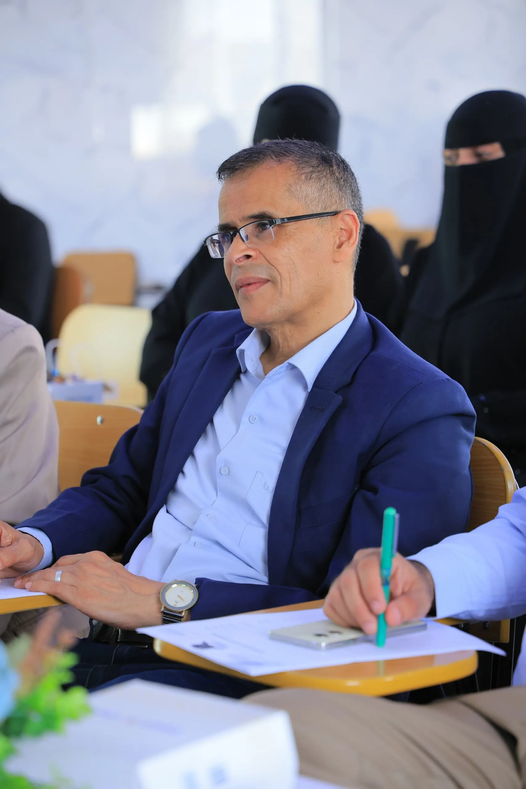 منصّة رقمية للأحوال المدنية.. مشروع تخرج يختصر المستقبل ويعيد تعريف الخدمات الحكومية في اليمن