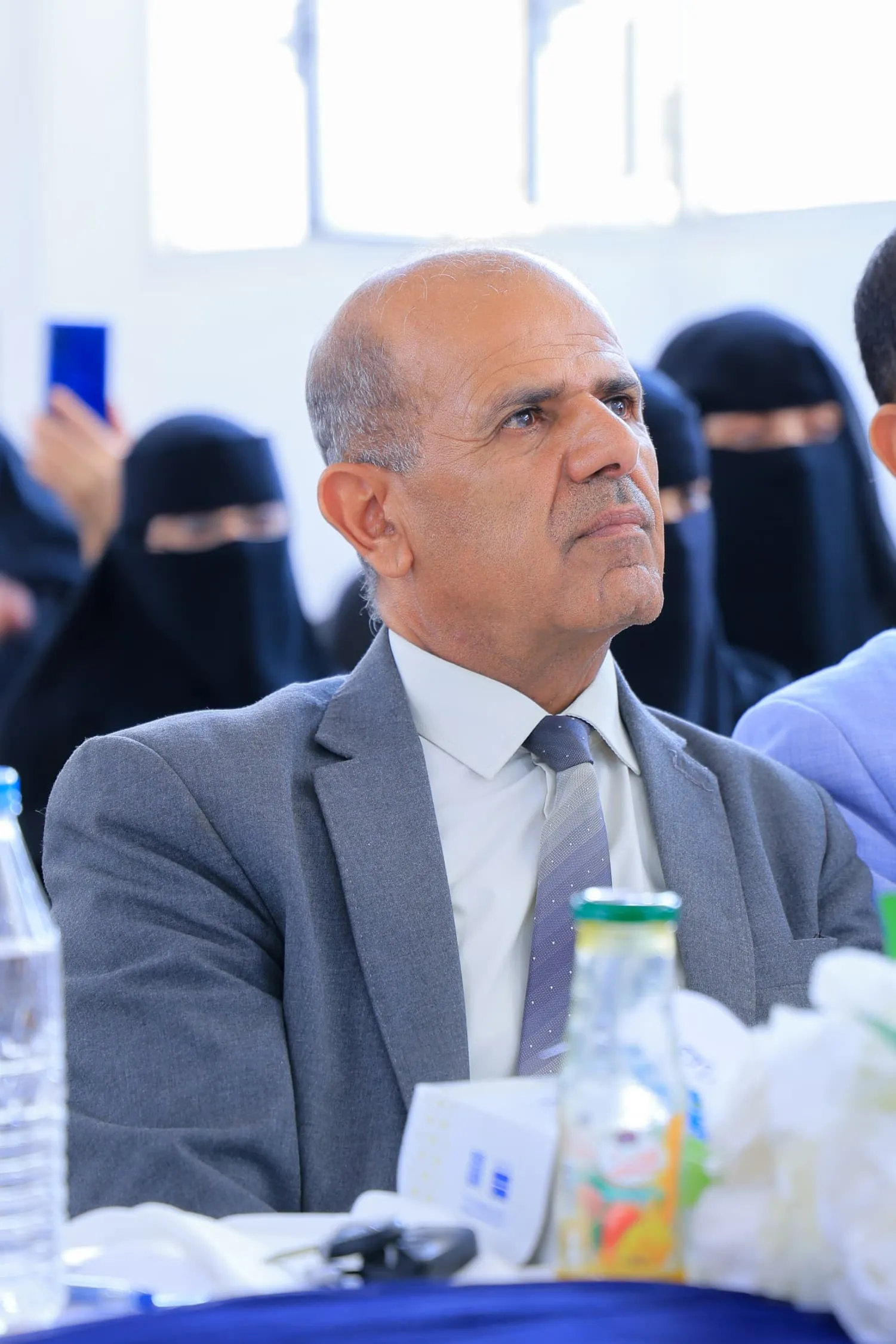 بصمة إنسانية بتقنيات ذكية.. طالبات “الإماراتية الدولية” يبتكرن تطبيقاً يحوّل لغة الإشارة إلى كلمات عربية بدقة 95%