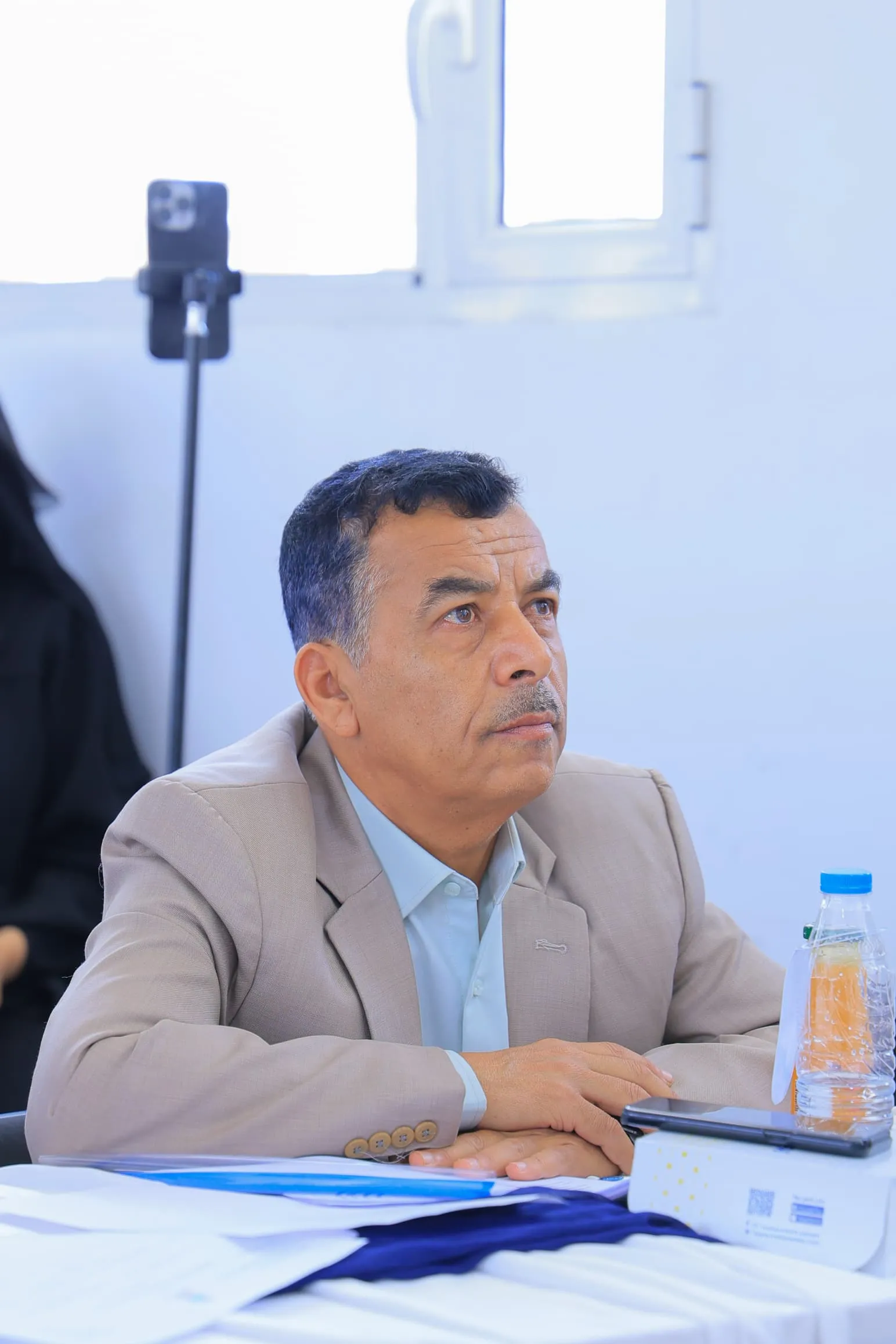 بصمة إنسانية بتقنيات ذكية.. طالبات “الإماراتية الدولية” يبتكرن تطبيقاً يحوّل لغة الإشارة إلى كلمات عربية بدقة 95%