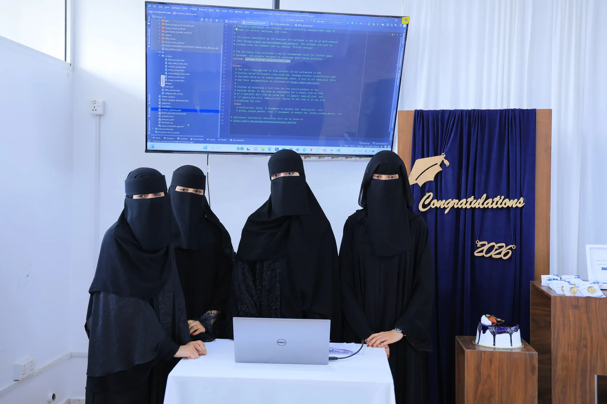 بصمة إنسانية بتقنيات ذكية.. طالبات “الإماراتية الدولية” يبتكرن تطبيقاً يحوّل لغة الإشارة إلى كلمات عربية بدقة 95%