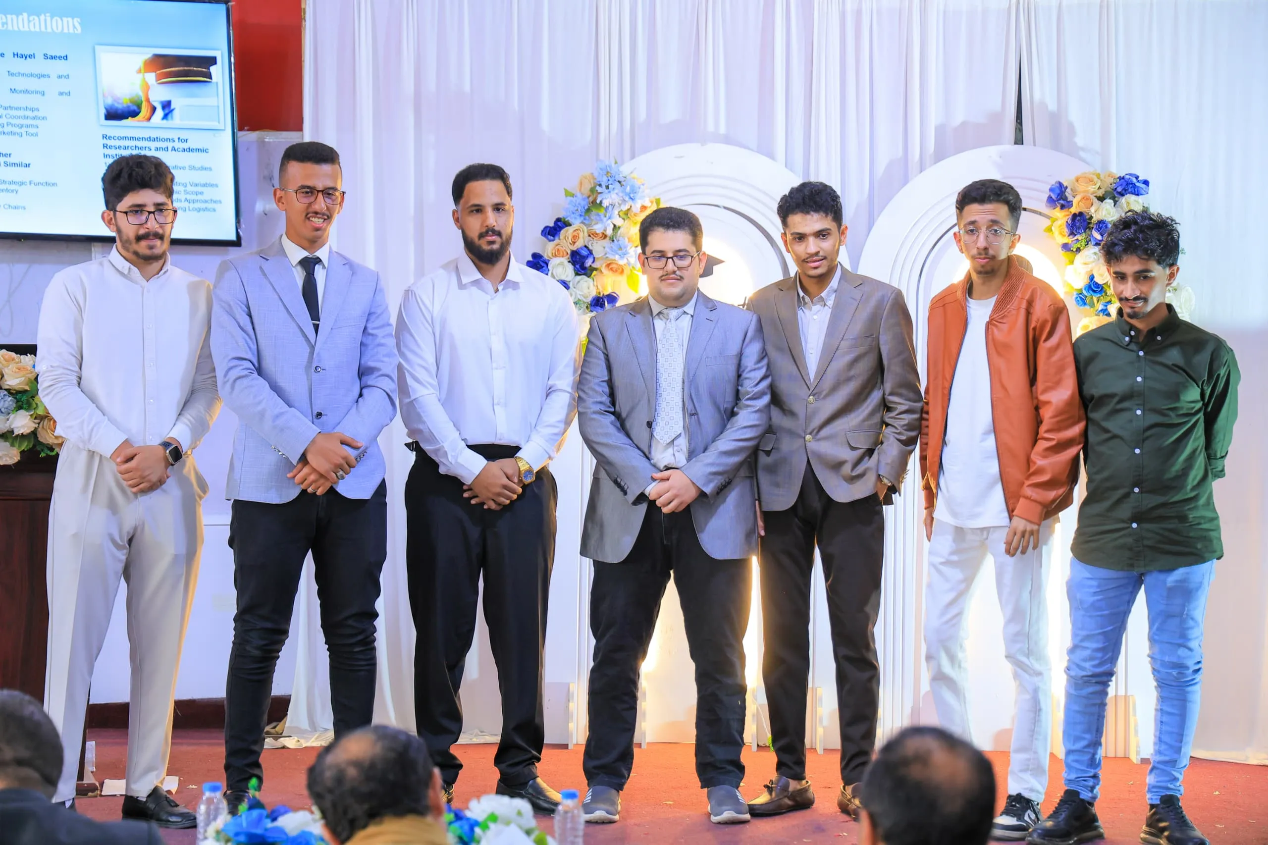 مشروع تخرج نوعي في الجامعة الإماراتية الدولية يكشف أثر العمليات اللوجستية في تعزيز مبيعات مجموعة هائل سعيد أنعم