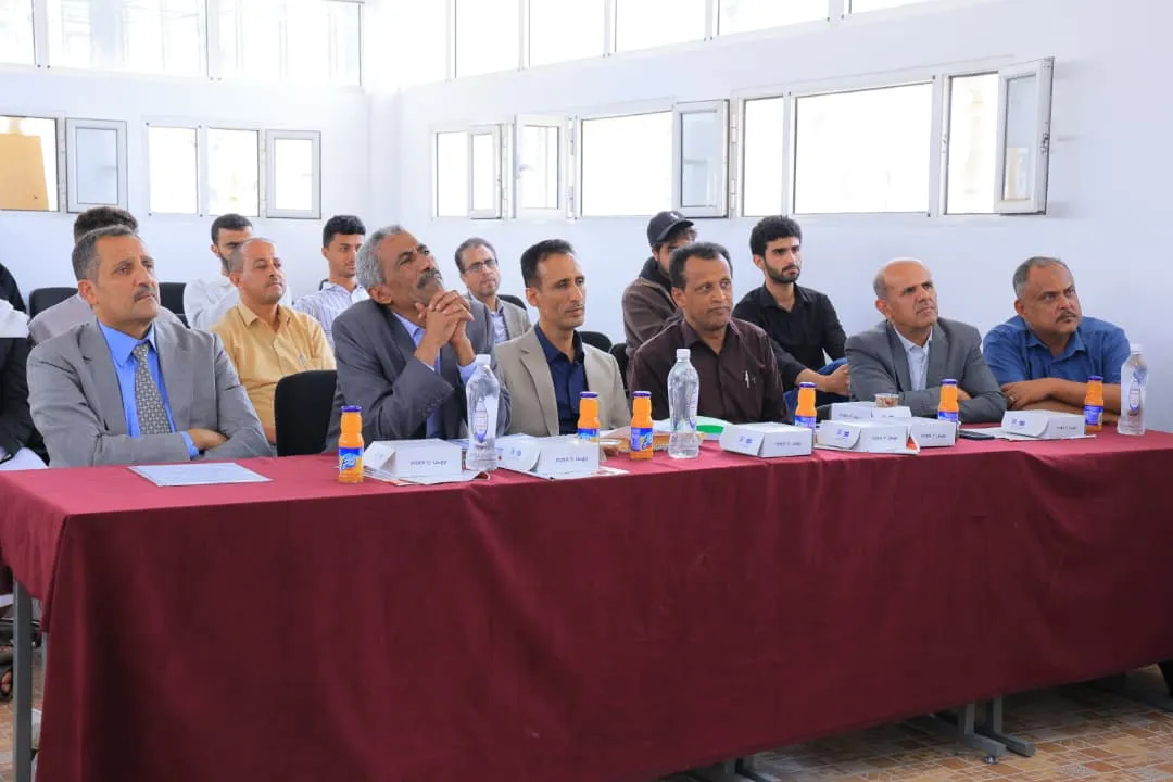 بمشروع صناعي واعد.. طلاب الهندسة الكيميائية بالجامعة الإماراتية يضعون رؤية متكاملة لإنشاء مصنع البولي إيثيلين من الغاز الطبيعي في اليمن