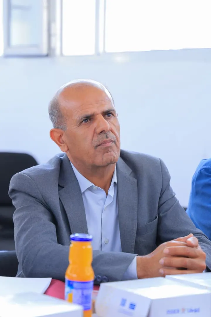 بمشروع صناعي واعد.. طلاب الهندسة الكيميائية بالجامعة الإماراتية يضعون رؤية متكاملة لإنشاء مصنع البولي إيثيلين من الغاز الطبيعي في اليمن